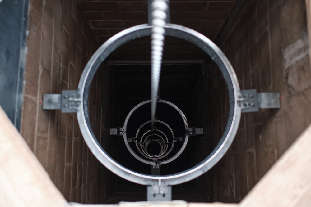 metal circle inside duct
